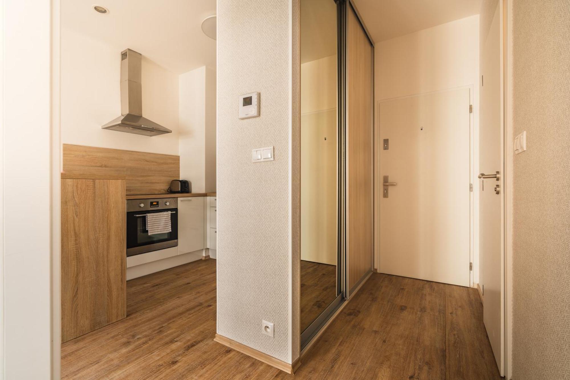 Charming & Cozy Ambiente Apartments Bratislava Ngoại thất bức ảnh