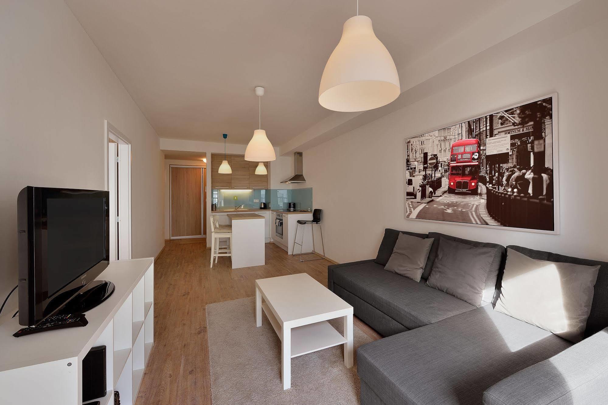 Charming & Cozy Ambiente Apartments Bratislava Ngoại thất bức ảnh