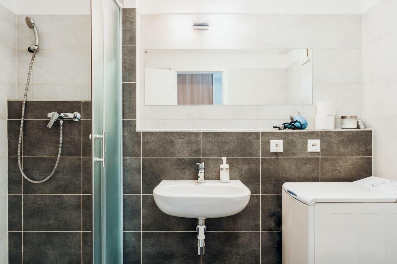Charming & Cozy Ambiente Apartments Bratislava Ngoại thất bức ảnh