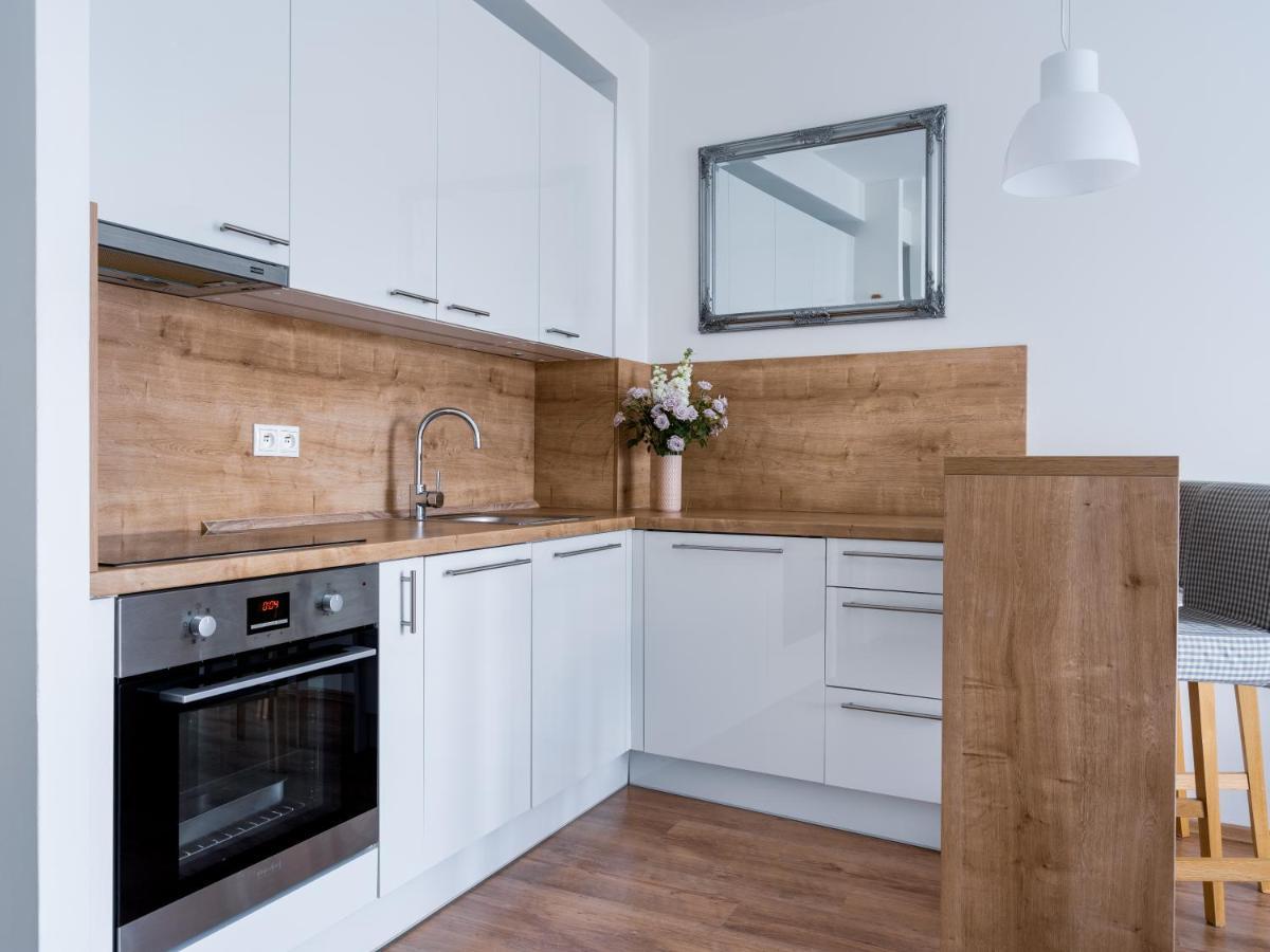 Charming & Cozy Ambiente Apartments Bratislava Ngoại thất bức ảnh